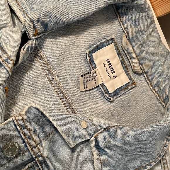 Forever 21 Jean jacket - Picture 3 of 3
